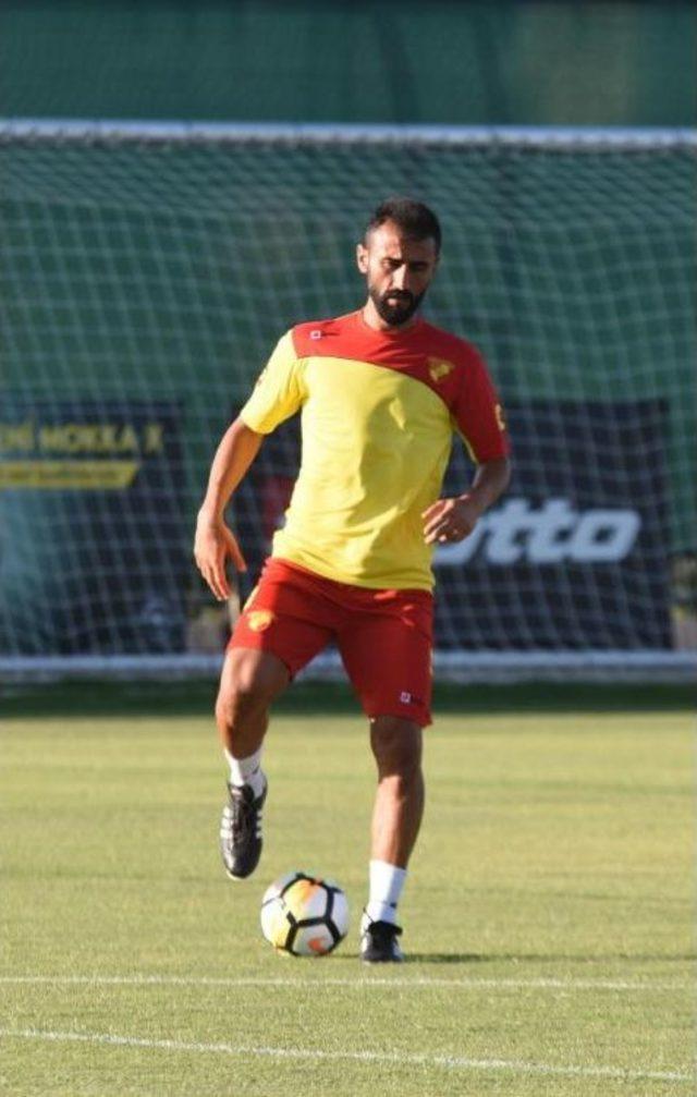 Göztepe'de Selçuk Şahin 2.5 Ay Yok