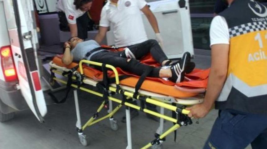 Ayrılmak Istediği Erkek Arkadaşı Bacağından Bı&ccedil;akladı