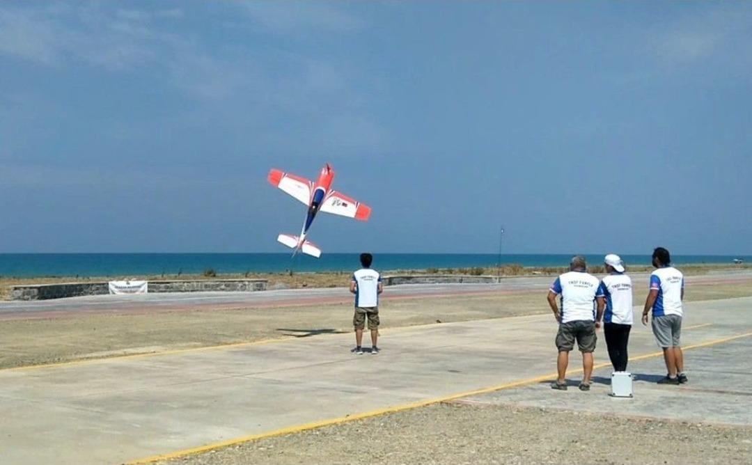 Samsun&rsquo;da Model U&ccedil;ak Yarışması