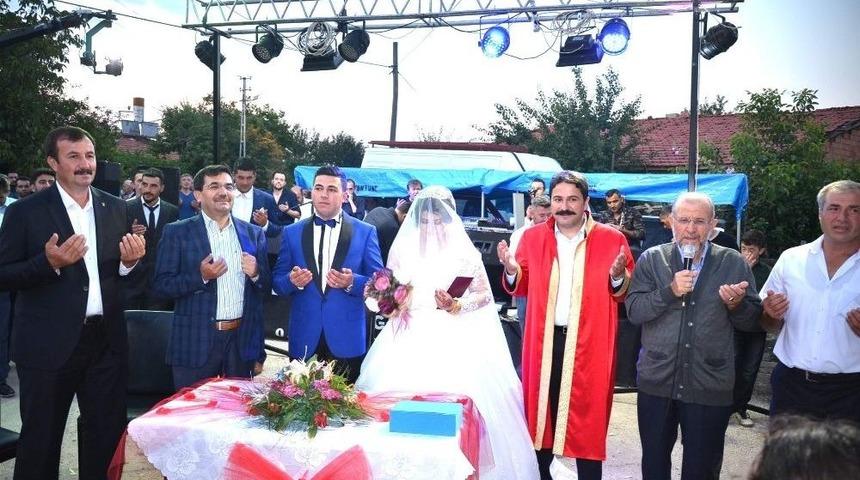 Seyitgazi&rsquo;de 51 Mahalleyi Buluşturan D&uuml;ğ&uuml;n