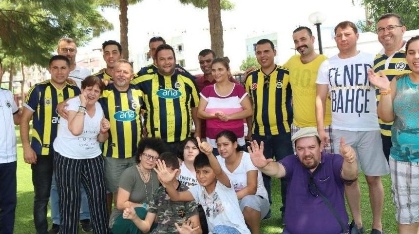Milasta Fenerbah&ccedil;elilerden Anlamlı Ziyaret