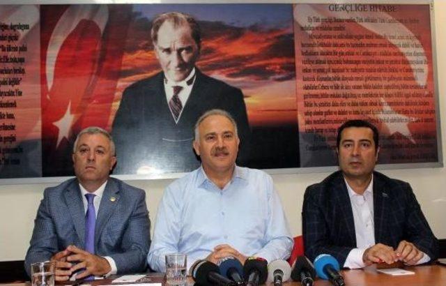 Chp&rsquo;Li G&ouml;k: Ayhan Oğan Isimli Bir Meczup &Ccedil;ıktı, Siz O S&ouml;z&uuml; Ona S&ouml;yletenlere Bakın 2