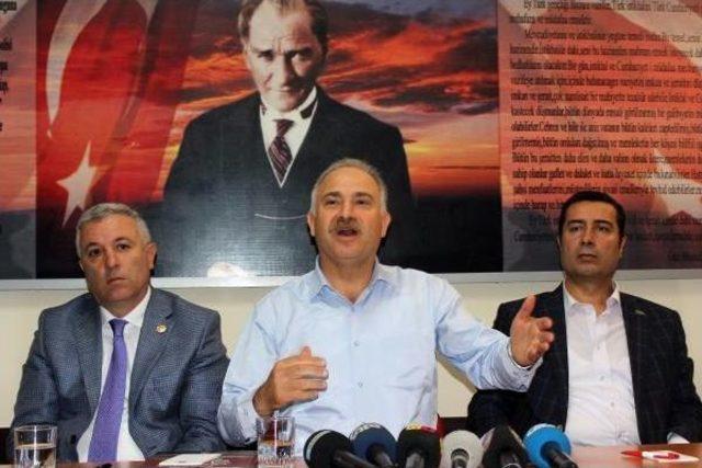 Chp&rsquo;Li G&ouml;k: Ayhan Oğan Isimli Bir Meczup &Ccedil;ıktı, Siz O S&ouml;z&uuml; Ona S&ouml;yletenlere Bakın 3