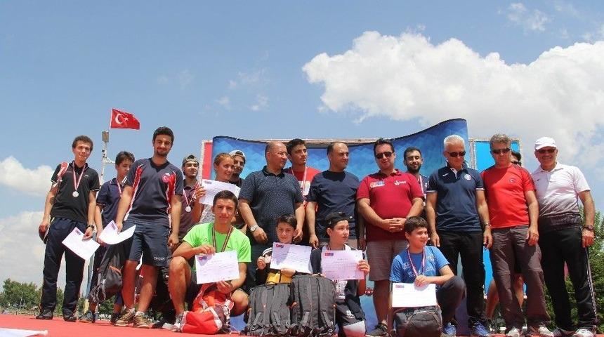 Su El&ccedil;ileri Beyşehir&rsquo;de Yarıştı