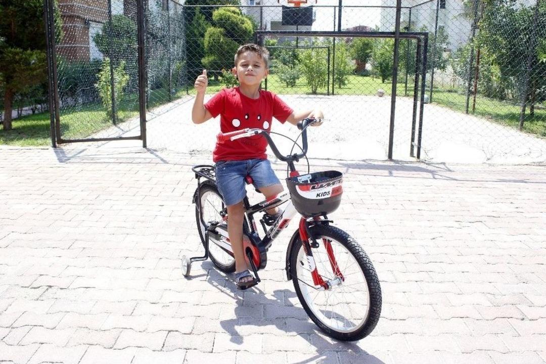 Ağlayan G&ouml;zler Yerini Mutluluğa Bıraktı