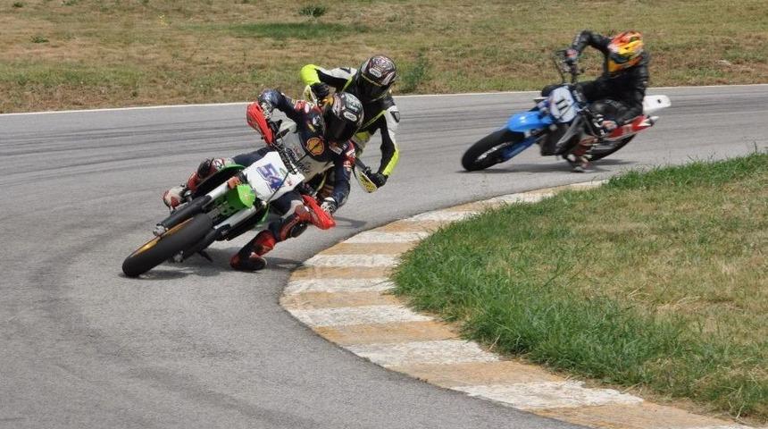 S&uuml;permoto Şampiyonası 3. Ayak Yarışları Uşak&rsquo;ta Tamamlandı