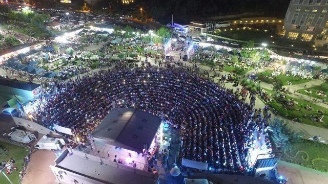 Bolulular Darıca’da Sahne Aldı