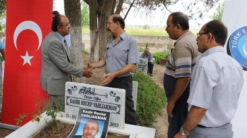 Merhum Başkan Varlıakman Mezarı Başında Anıldı