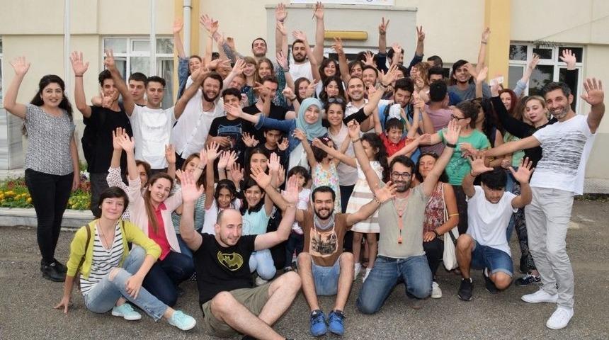 Esog&uuml;&rsquo;de M&uuml;ltecilere Y&ouml;nelik At&ouml;lye