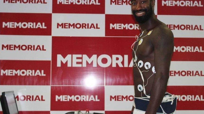 Antalyaspor&rsquo;un Yeni Transferi Johan Djourou, Sağlık Kontrol&uuml;nden Ge&ccedil;ti