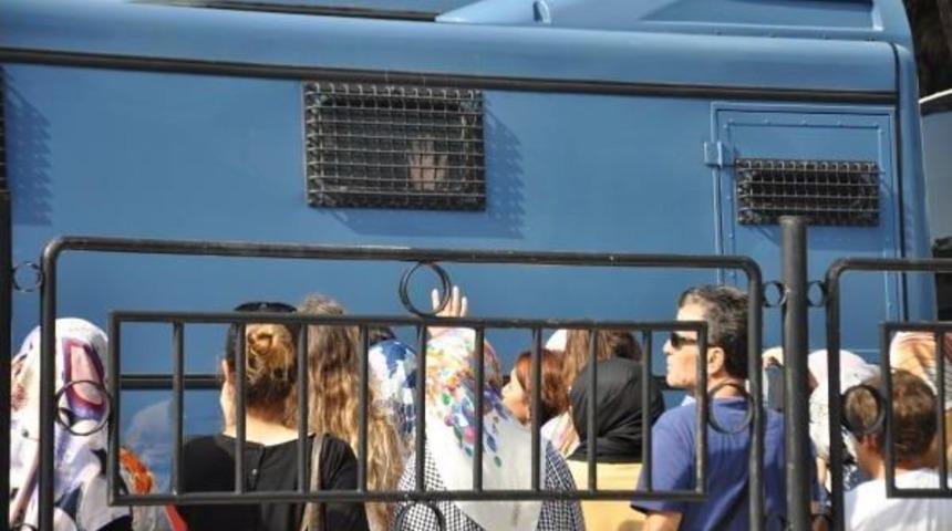 Fet&ouml;'n&uuml;n Aydın'daki &Ccedil;atı Davasında 14 Tahliye