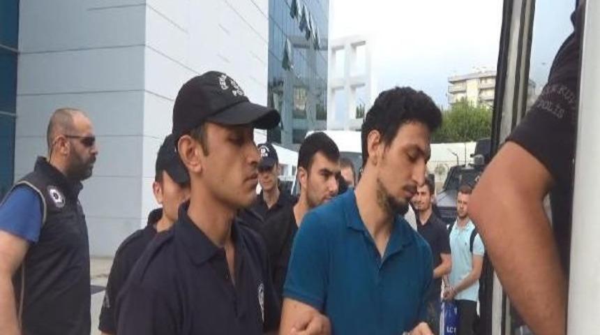 Bursa’Da Fetö’Nün Tsk Yapılanmasına Operasyon: 7’Si Teğmen, 13 Gözaltı
