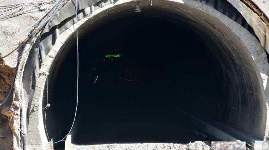 Cumhurbaşkanı Erdoğan&rsquo;Dan Sarp Sınır Kapısı&rsquo;Nda Inceleme (2)