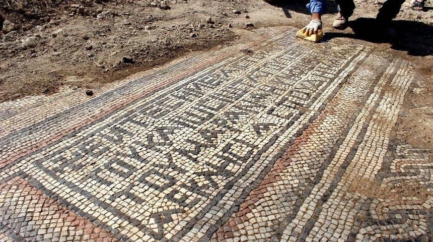 Besni İlçesindeki Mozaik Taşındı