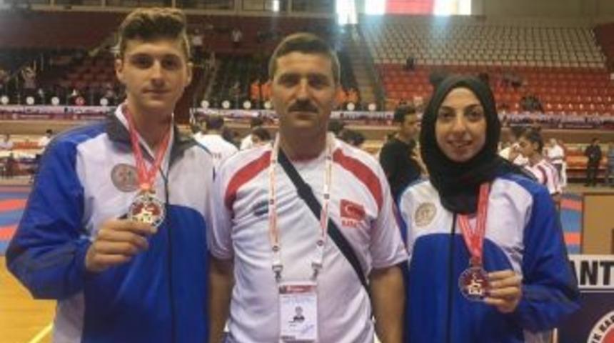 Yalovalı Karateciler Gaziantep&rsquo;te 2 Madalya Kazandı
