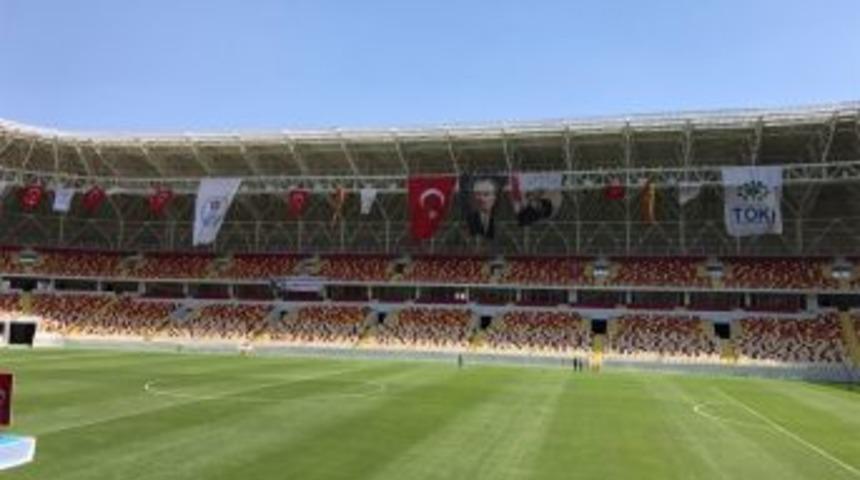 Yeni Stadın Eksikleri İ&ccedil;in B&uuml;y&uuml;kşehir Belediyesi&rsquo;ne 7,5 Milyon Tl