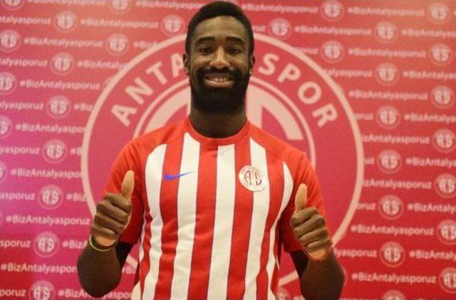 Antalyaspor, Djourou Ile 2 Yıllık Sözleşme Imzaladı