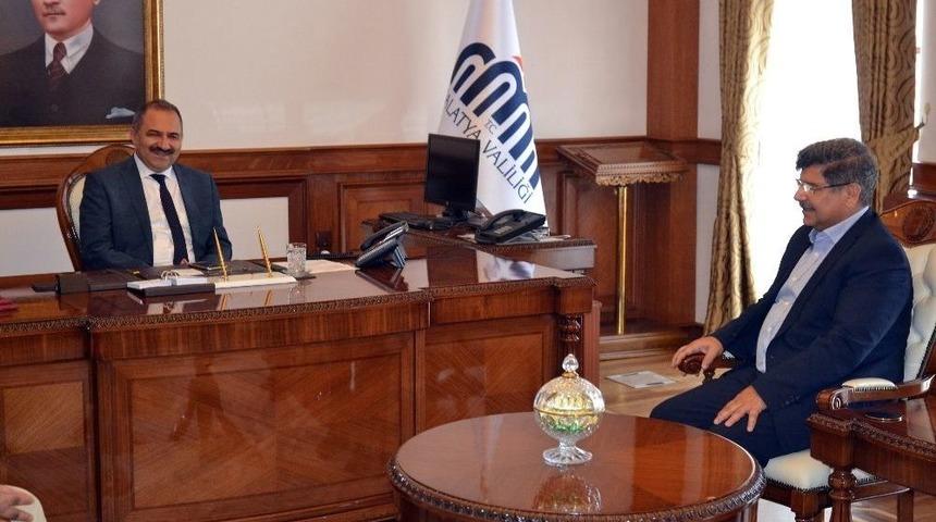 T&uuml;rkiye Gazetesi Genel Yayın Y&ouml;netmeni Kapan: &ldquo;bu D&ouml;nem Malatya&rsquo;ya B&uuml;y&uuml;k Hizmetlerin Yapılacağına İnanıyoruz&rdquo;