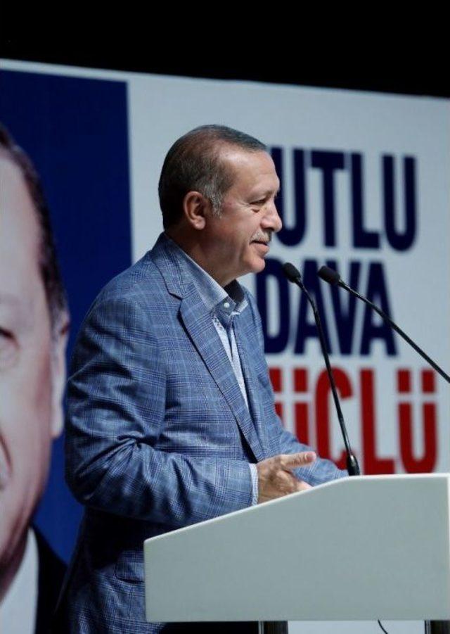 Cumhurbaşkanı Erdoğan Rize’de Ak Parti İl Danışma Meclisi Toplantısı’nda Konuştu (3)