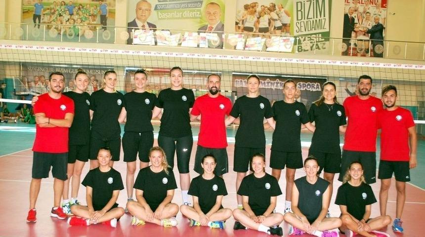 Salihli&rsquo;nin Sultanları Filede Yeni Sezon Hazırlıklarına Başladı