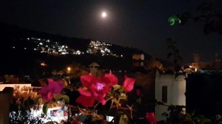 Bodrum'da Ay Tutulması&nbsp;