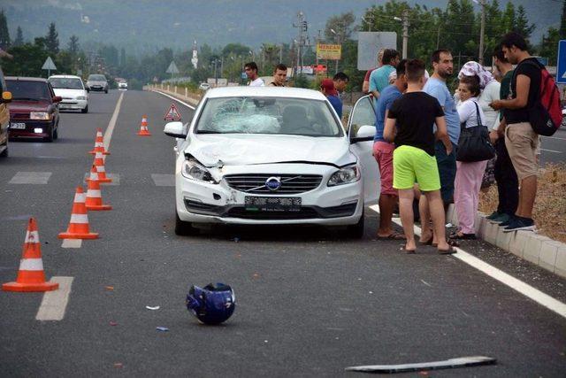 Otomobil İle Çarpışan Motosikletli Hayatını Kaybetti