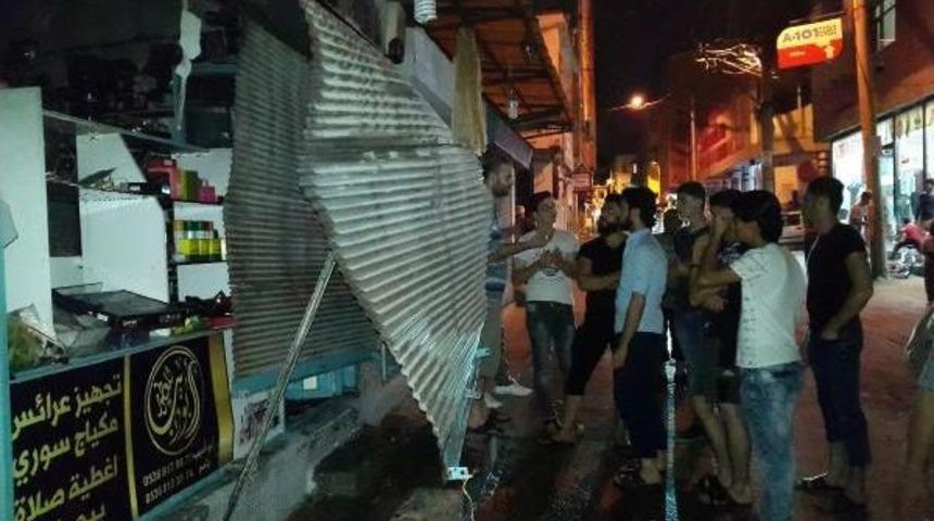 Bursa'da, Parf&uuml;meride Korkutan Patlama