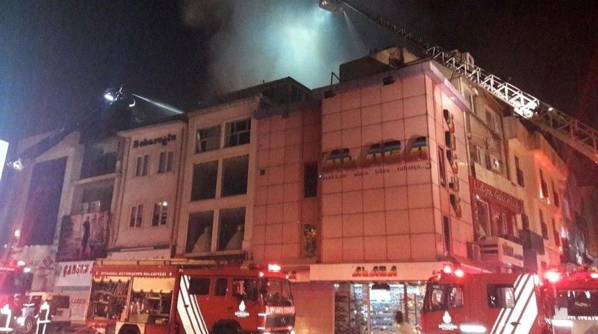 Fatih&rsquo;te Korkutan Yangın