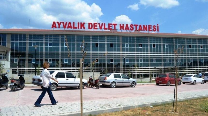 Aydınlıoğlu&rsquo;dan Ayvalık Devlet Hastanesi&rsquo;ne Dev Hizmet