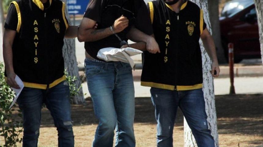 Polis Ş&uuml;phelendi, Eşleştirme Yaptı, Tutuklandı