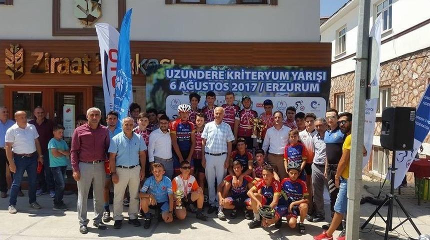 Pedallar Kriteryum İ&ccedil;in D&ouml;nd&uuml;
