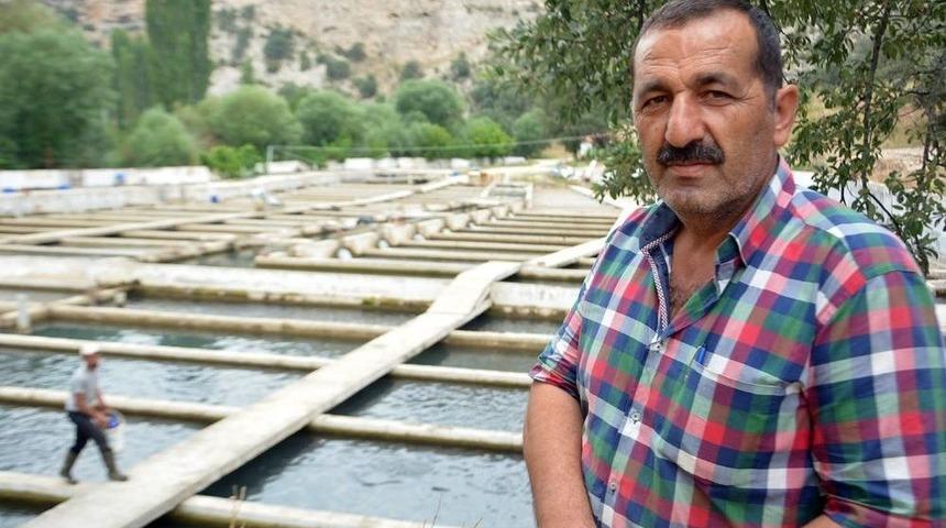 Banaz Çayı’ndaki Kirlilik Balık Çiftliğini Vurdu