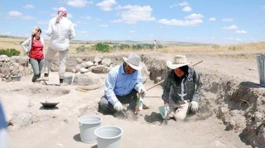 5 Bin Yıllık Yerleşim Alanında Kazıya Devam