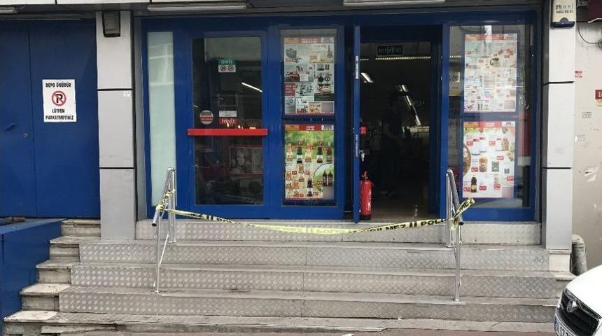 Beyoğlu&rsquo;nda G&uuml;peg&uuml;nd&uuml;z Silahlı Market Soygunu