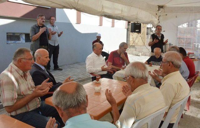 Vali Azizoğlu’ndan Demir Ailesine Taziye Ziyareti