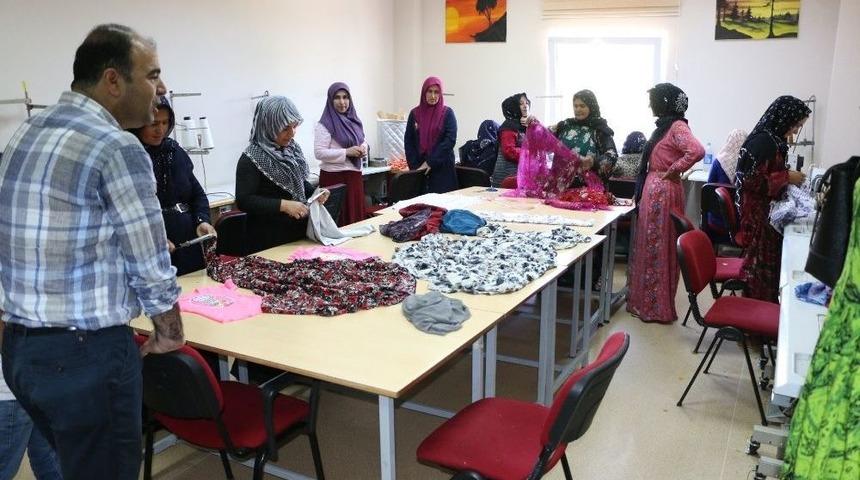 Kadın Destek Ve Gen&ccedil;lik Merkezleri Becerileri Geliştiriyor