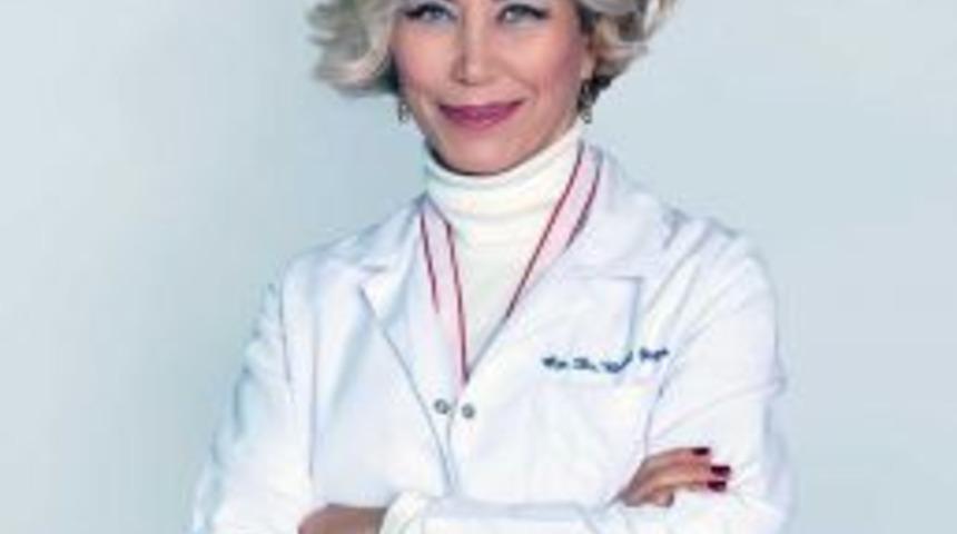 Kadınlar Da Menopoz D&ouml;nemine Dikkat