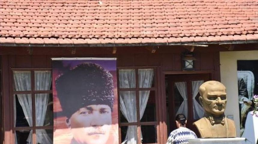 'atat&uuml;rk Evi'nin Bakımsızlığına Tepki