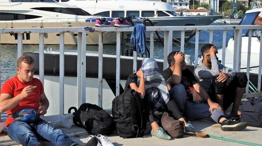 &Ouml;l&uuml;m Yolculuğuna &Ccedil;ıkan 60 G&ouml;&ccedil;men Yakalandı