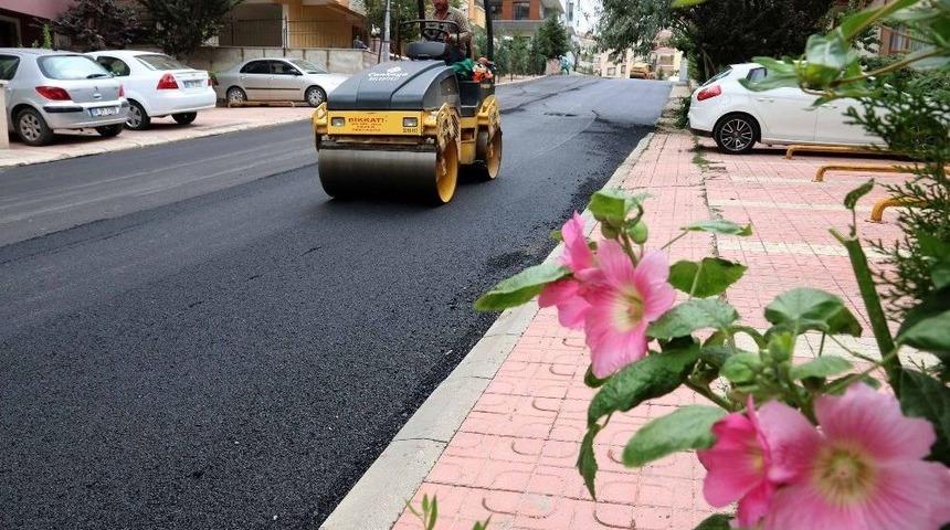 G&ouml;kkuşağı Asfaltla Bezendi