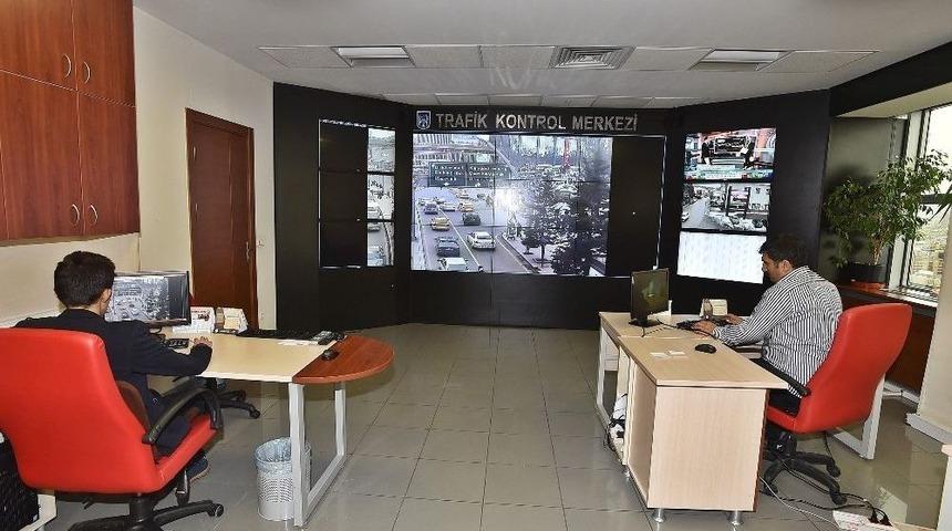 Trafik Bilgilendirme Ekranları Hayat Kurtarıyor