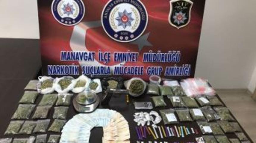 Antalya&rsquo;da Uyuşturucu Operasyonu