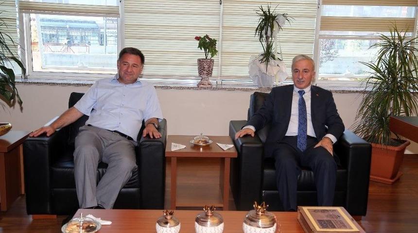 Vali Kam&ccedil;ı&rsquo;dan Adliye Ve Baroya Ziyaret