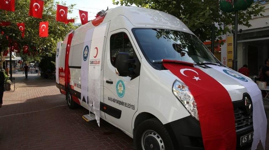 Kızılay, B&uuml;y&uuml;kşehirin Tahsis Ettiği Ara&ccedil;la 2 Bin 400 &Uuml;nite Kan Topladı