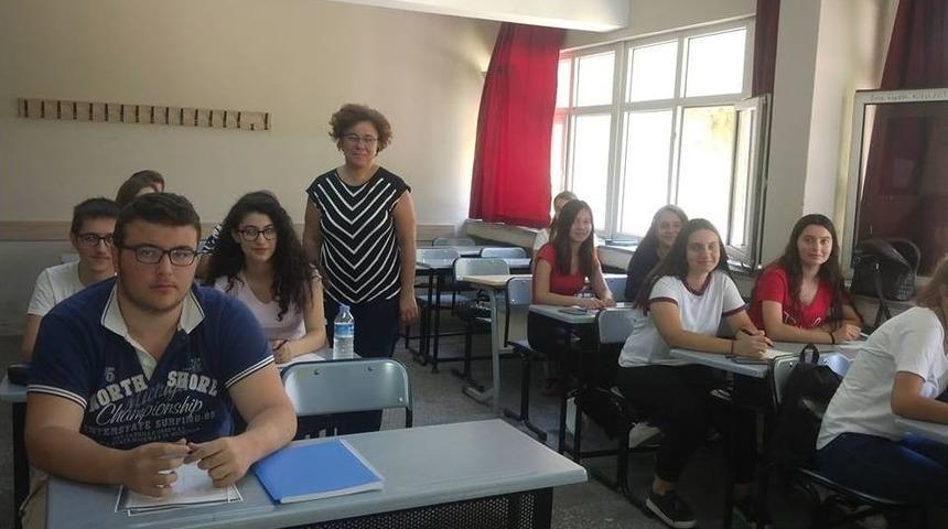 Burhaniye&rsquo;de Destekleme Ve Yetiştirme Kursları Başladı