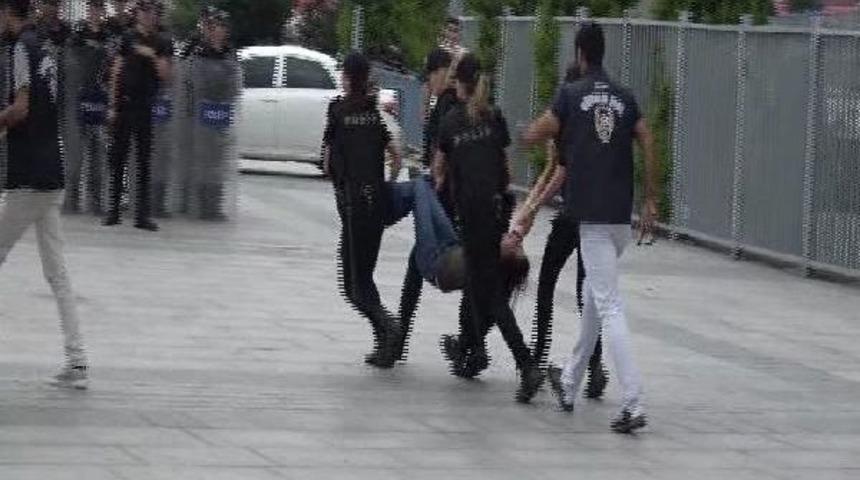 İstanbul Adalet Sarayı &Ouml;n&uuml;nde G&ouml;zaltı