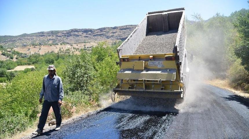 &Ccedil;ermik&rsquo;in Grup Mahalle Yollarında &Ccedil;alışmalar S&uuml;r&uuml;yor
