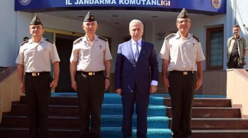 Vali Kam&ccedil;ı&rsquo;Dan, Adliye,&nbsp;Baro Ve Jandarma'ya Ziyaret