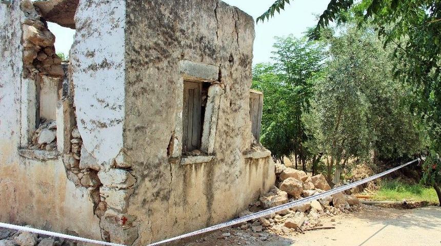 Bodrum&rsquo;daki Deprem Anları G&uuml;venlik Kamerasında