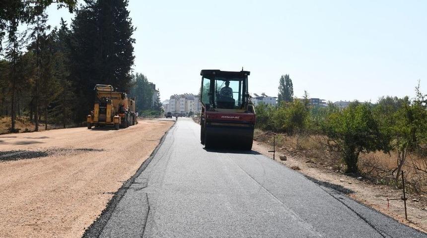Konyaaltı Göksu Çayı Köprüsü’ne Sıcak Asfalt